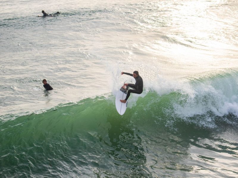 Surf camp w Portugalii – europejska mekka surferów